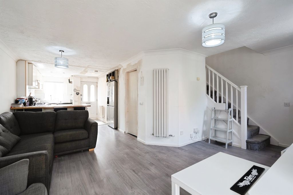 Property photo 3 of 13