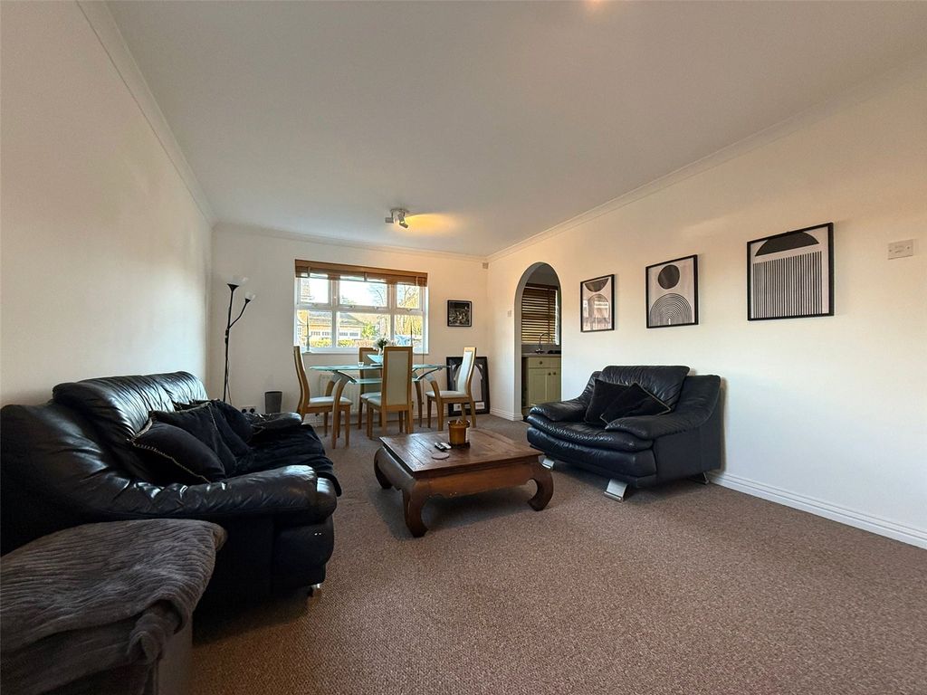 Property photo 2 of 8 Picture No. 26