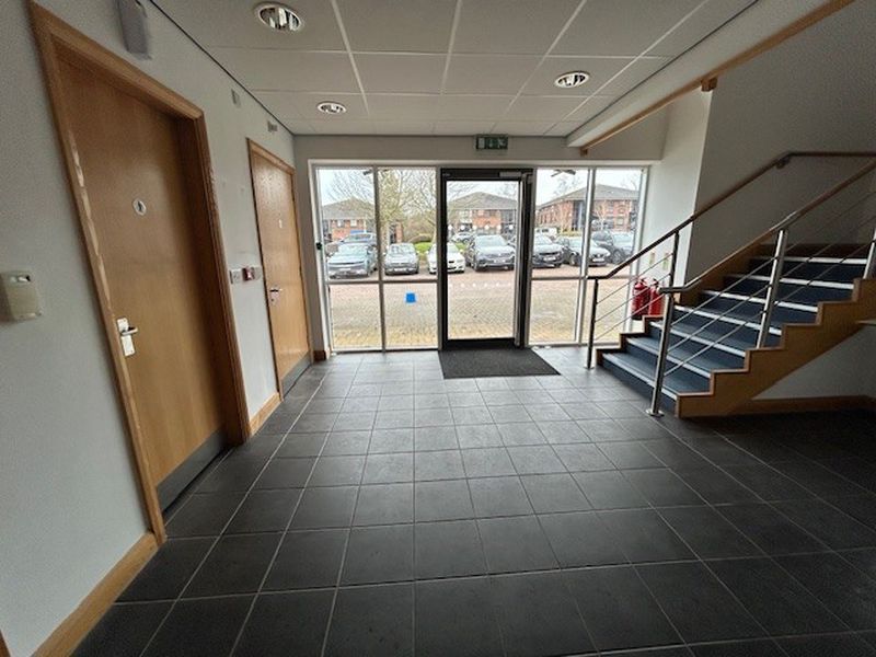 Property photo 2 of 13 Entrance Hall