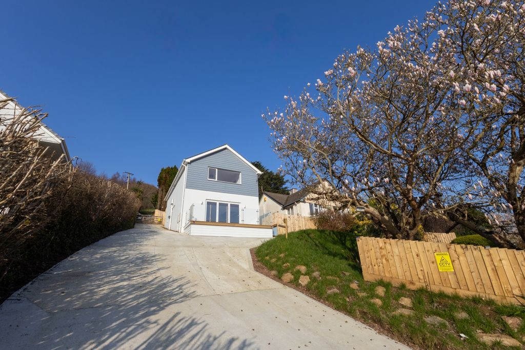 Property photo 1 of 29 Img_4421