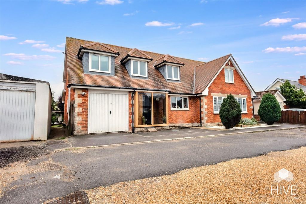 Property photo 1 of 26