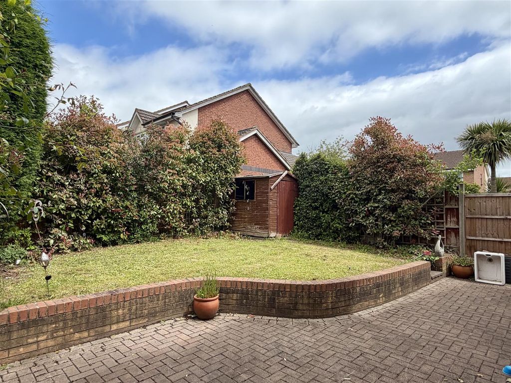 Property photo 3 of 25