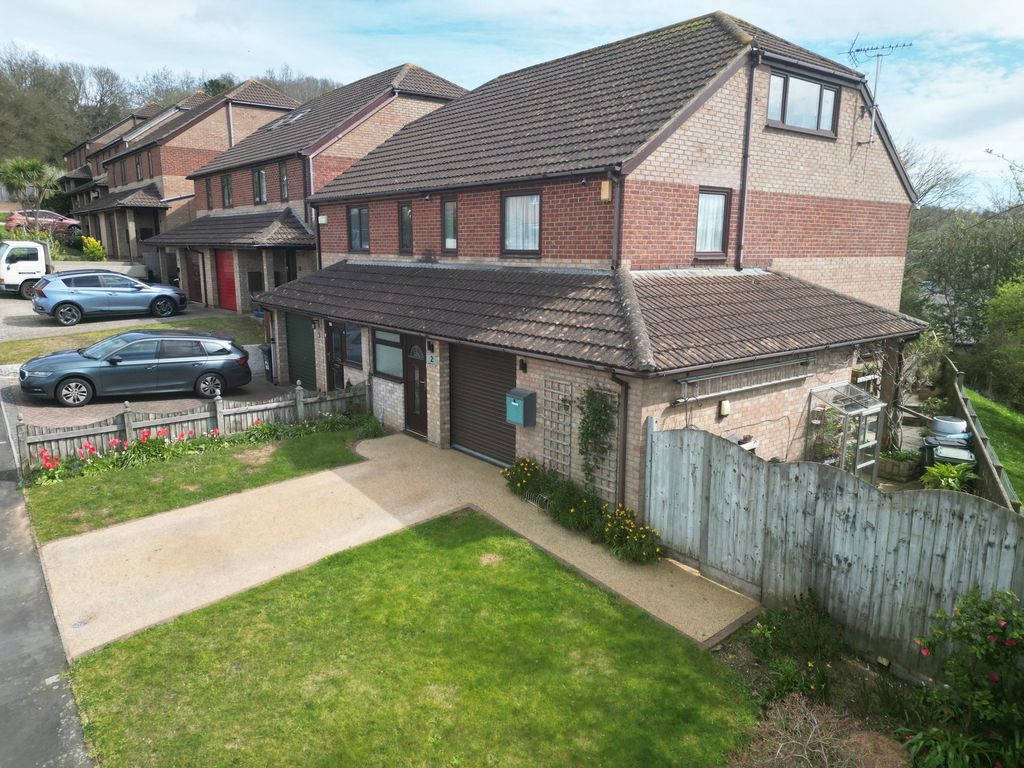 Property photo 1 of 25