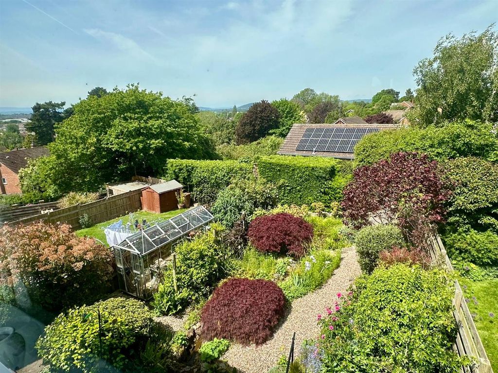 Property photo 2 of 18