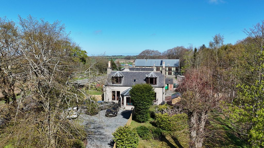 Property photo 1 of 35