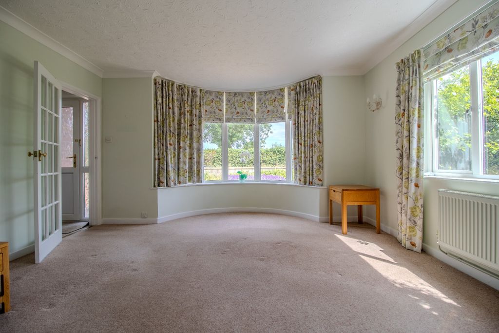 Property photo 3 of 26 4978146