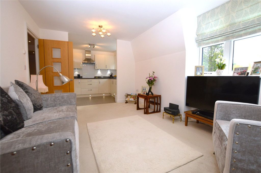 Property photo 1 of 11 Picture No. 14