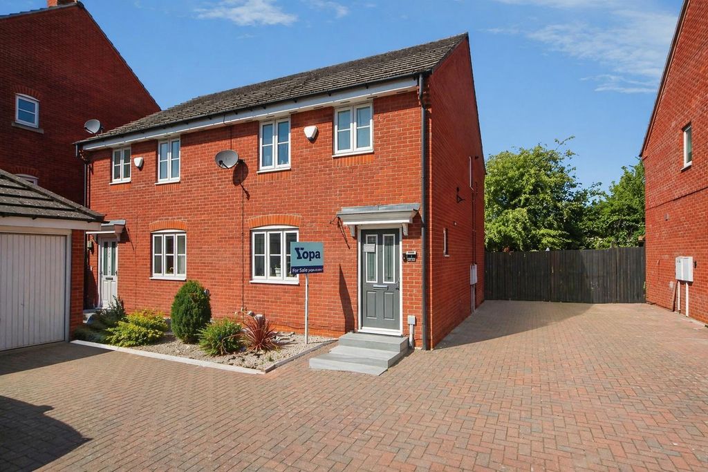 Property photo 1 of 27 Front