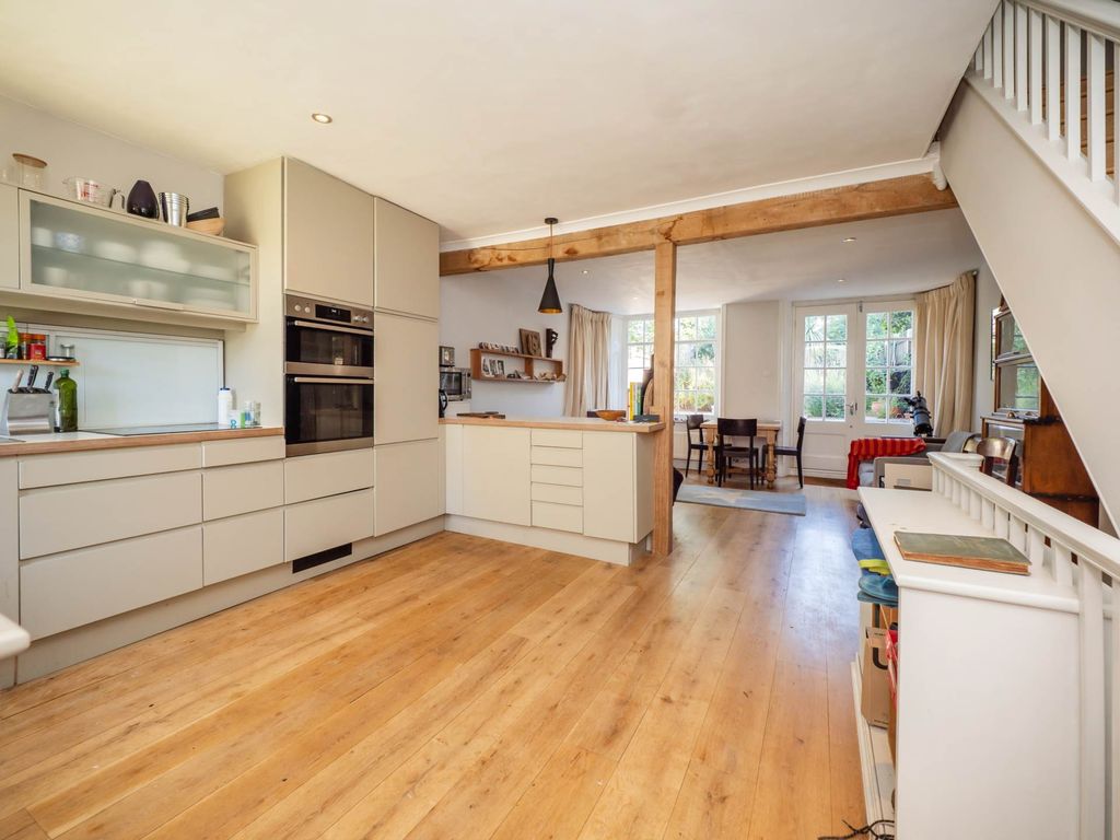 Property photo 3 of 41