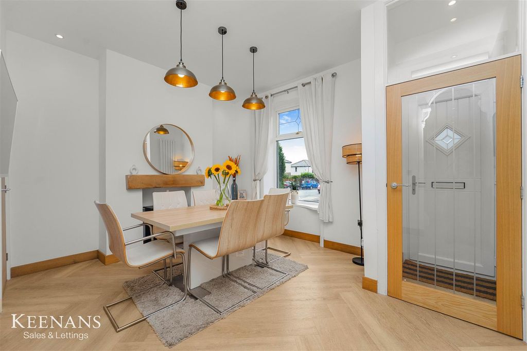 Property photo 2 of 44 2