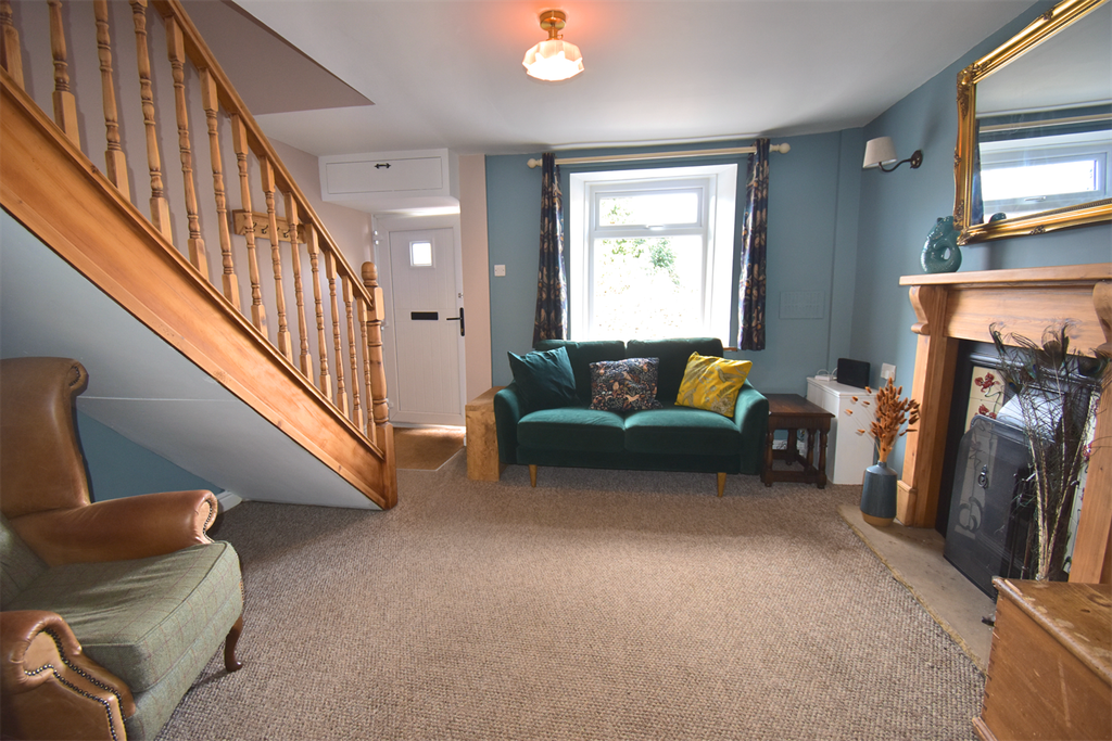 Property photo 3 of 15 Sitting Room