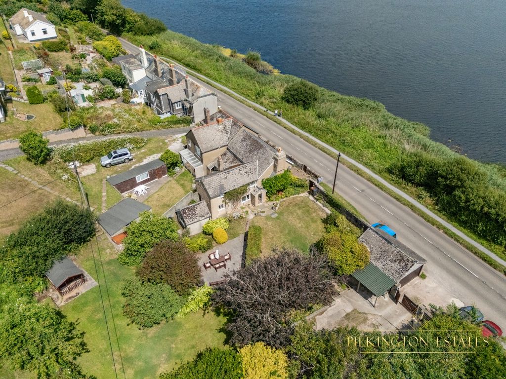 Property photo 2 of 32 4282792