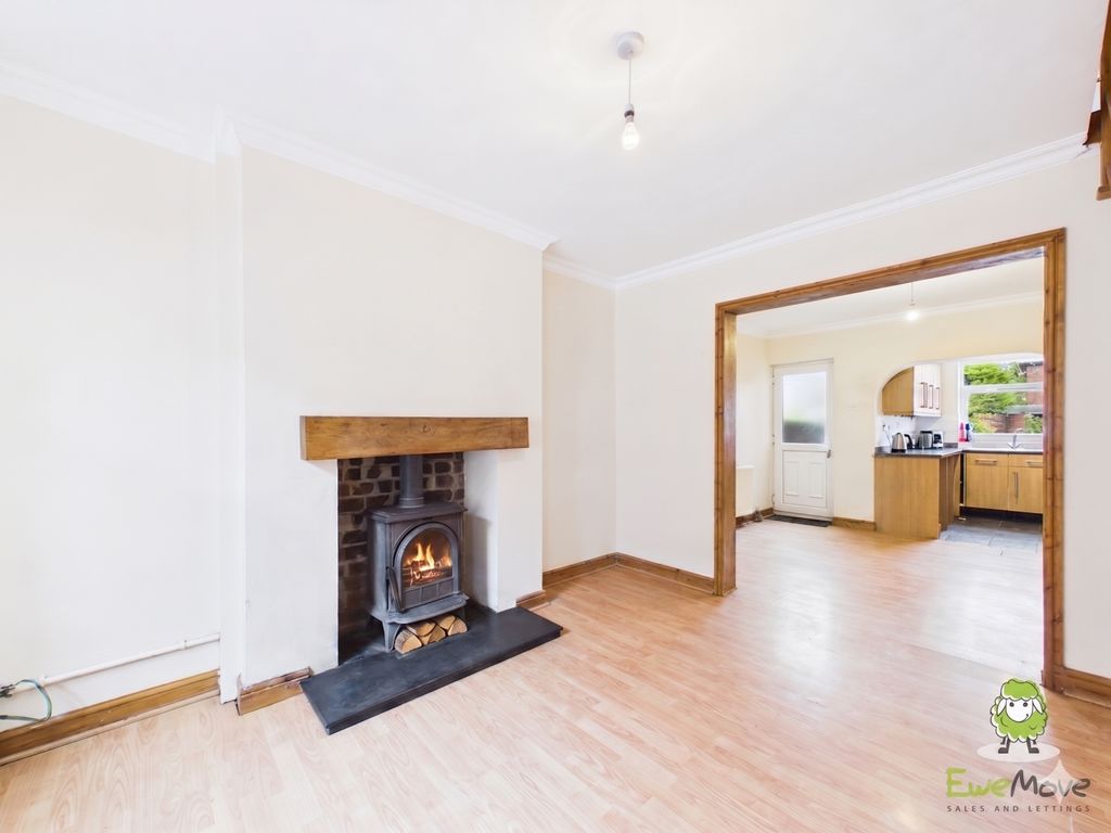 Property photo 3 of 17 Living Room Emilydimelowewemovewhitchurchandnantwi