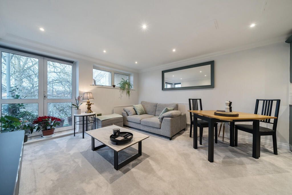 Property photo 2 of 3