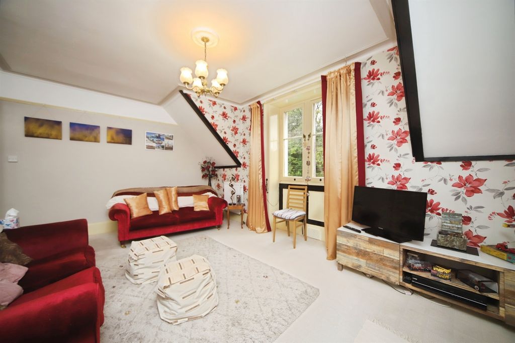 Additional image 5 of 2 bed flat for saleAbbotsfield, Wiveliscombe, Taunton TA4