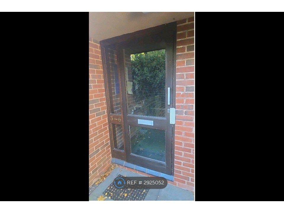 Property photo 3 of 14 Communal Entrance Door