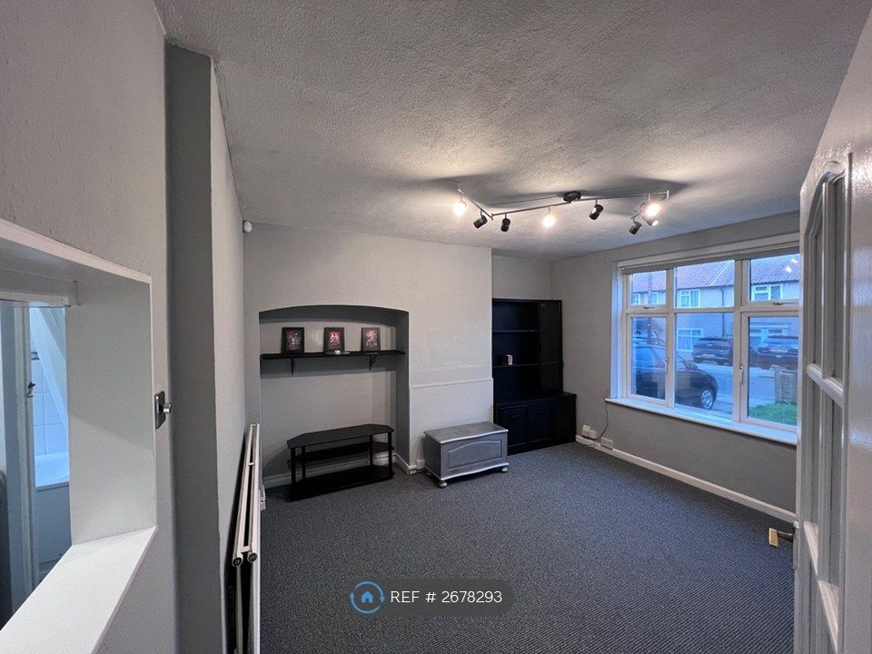 Property photo 1 of 35