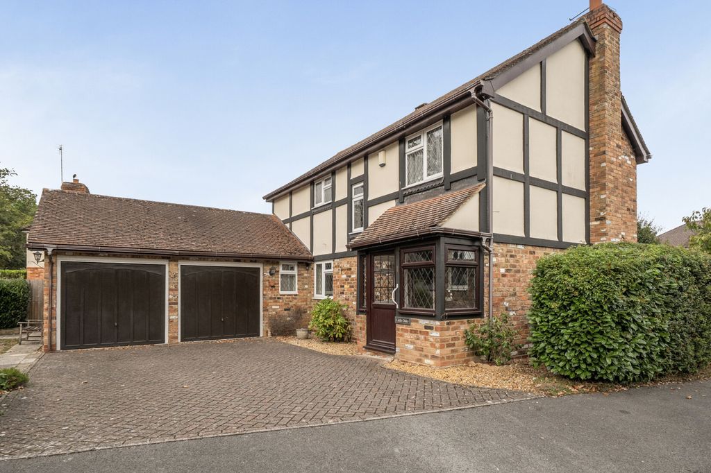 Property photo 1 of 14 External