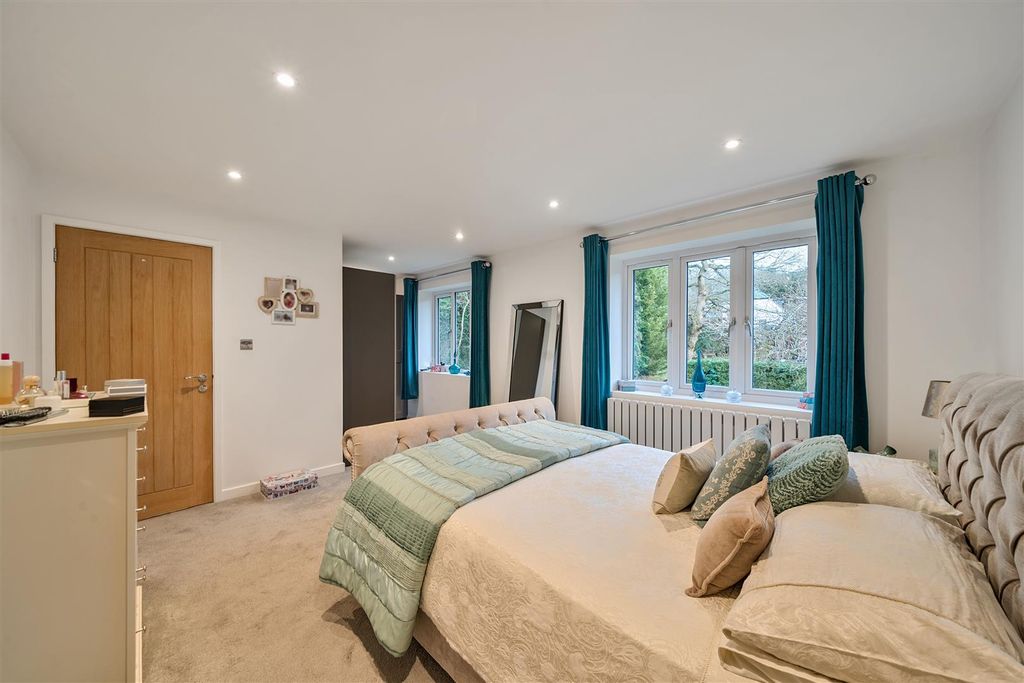 Additional image 39 of 6 bed detached house for saleOutwood Lane, Chipstead, Coulsdon CR5