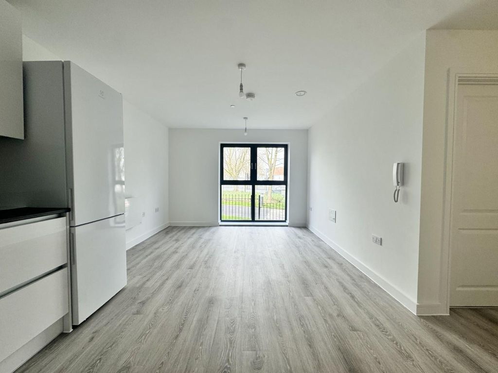 Property photo 3 of 6 2.Jpg