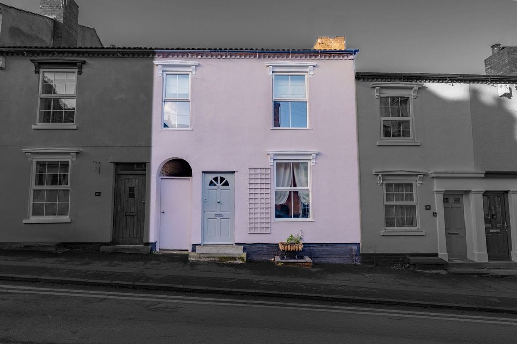 Property photo 3 of 34