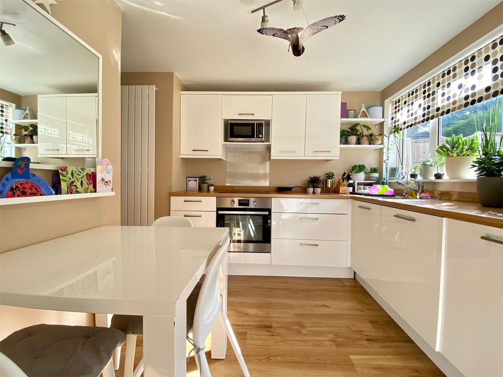 Property photo 2 of 12 Picture No. 02