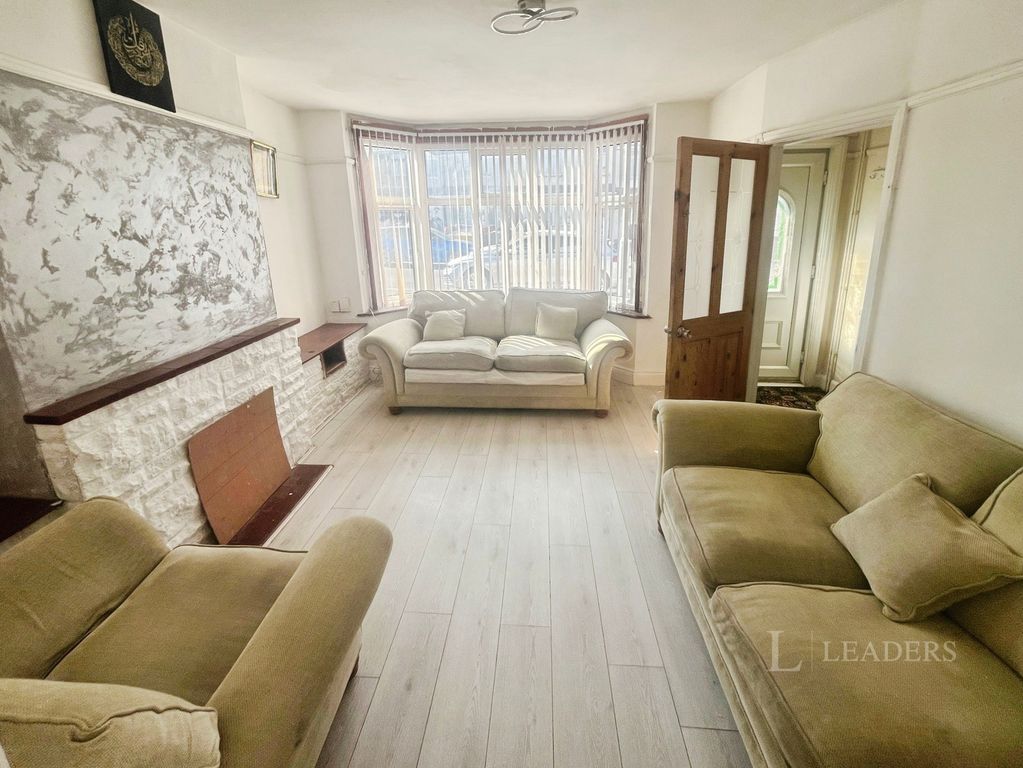 Property photo 2 of 17 Pbox-Img.Jpg
