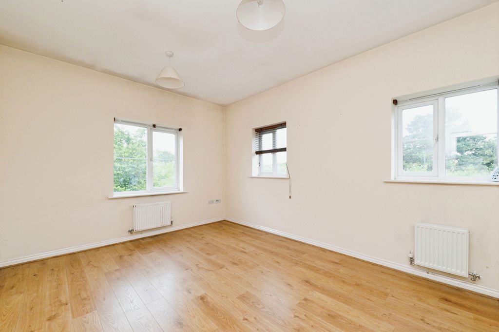 Property photo 2 of 17 Photography