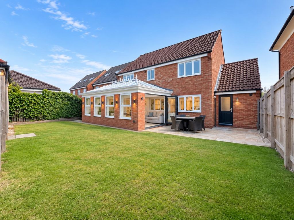 Property photo 2 of 34