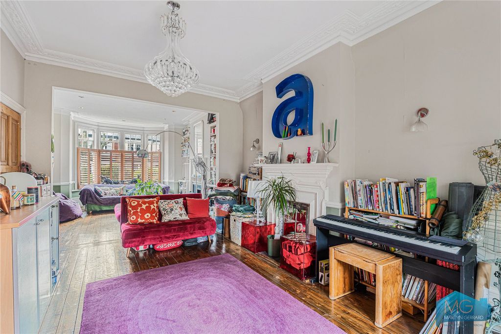 Property photo 3 of 26 Picture No. 16