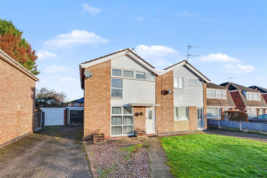 Property photo 1 of 17 Front_1.Jpeg