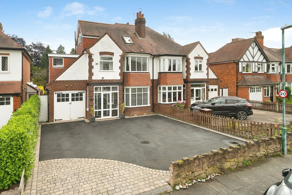 Property photo 1 of 34