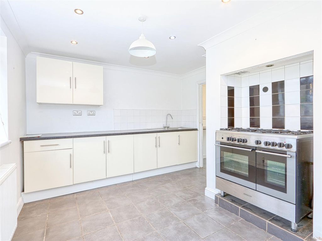 Property photo 3 of 15 Kitchen Diner