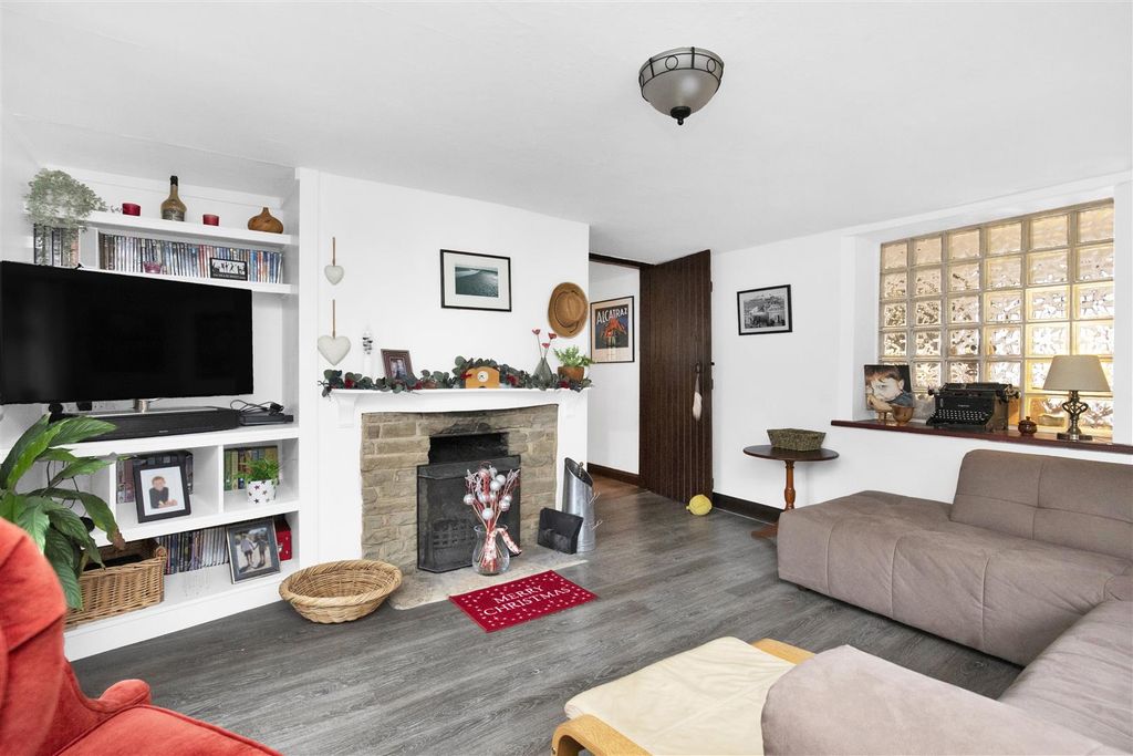 Additional image 5 of 5 bed detached house for saleLondon Road, Liphook GU30