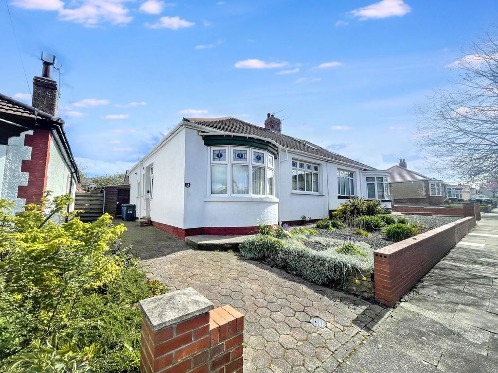 Property photo 1 of 2