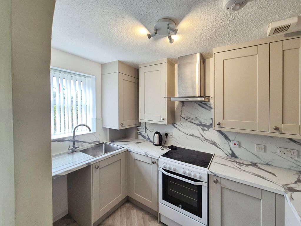 Property photo 2 of 14 Image