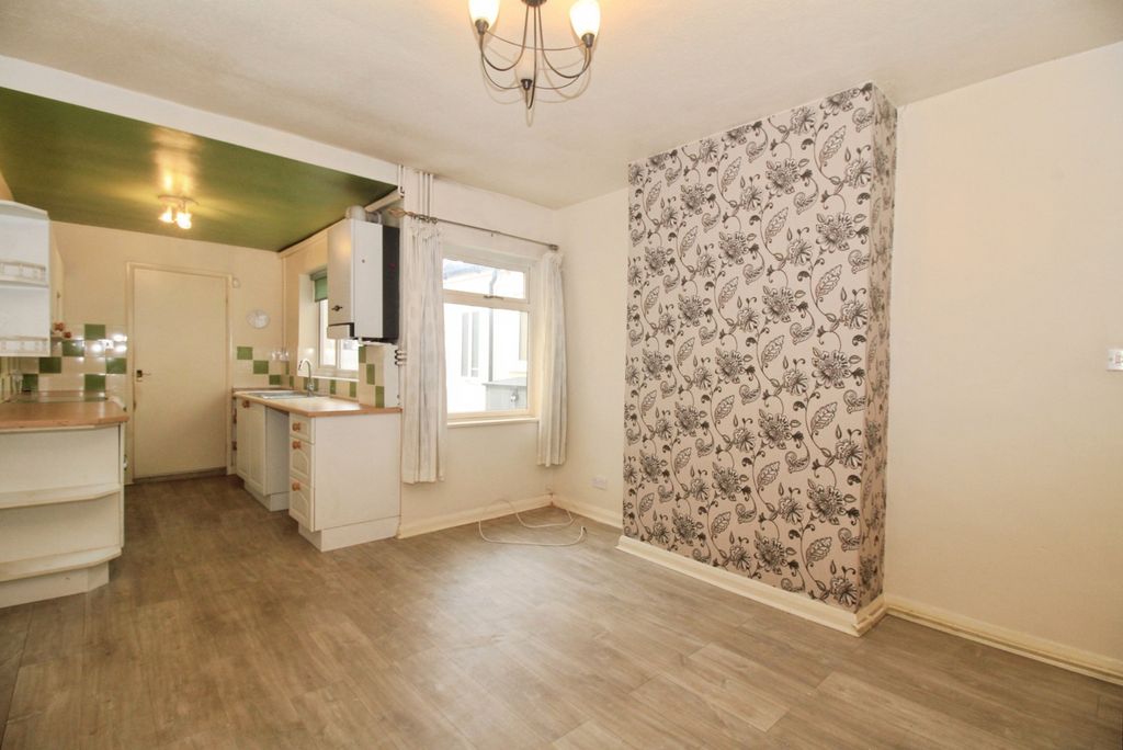 Property photo 3 of 7 Dining Room