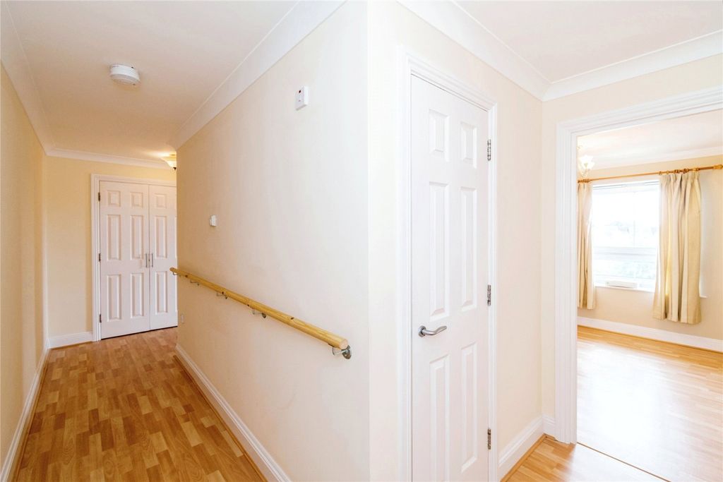 Property photo 2 of 14 Picture No. 02
