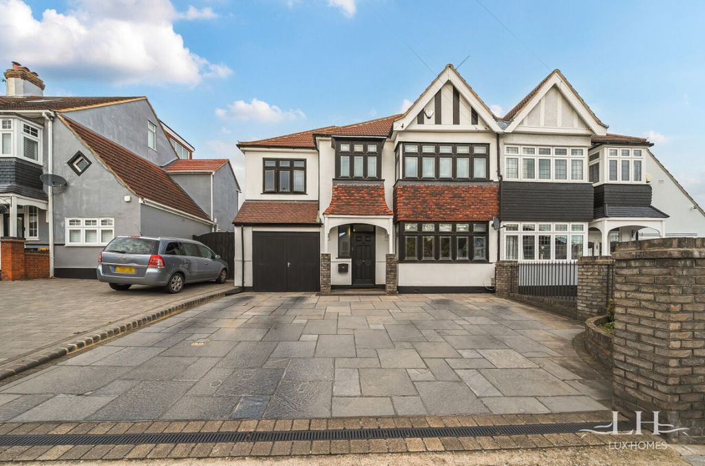 Property photo 1 of 22