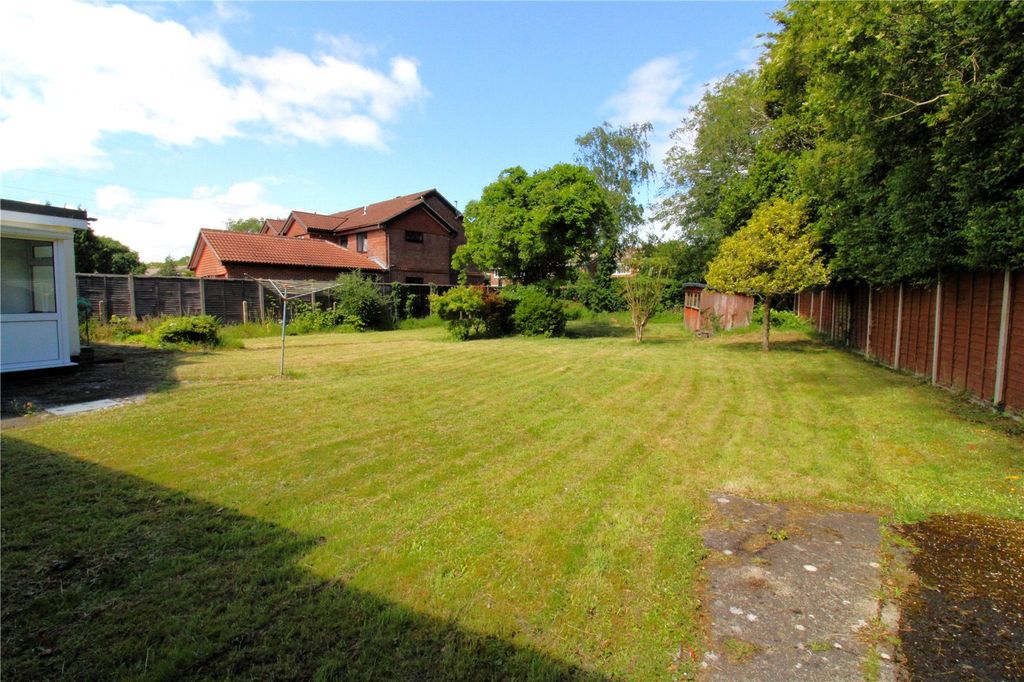Property photo 3 of 21 Picture No. 15