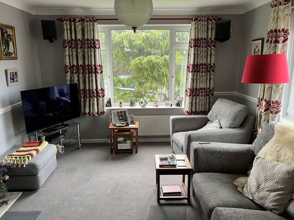 Property photo 2 of 21 15