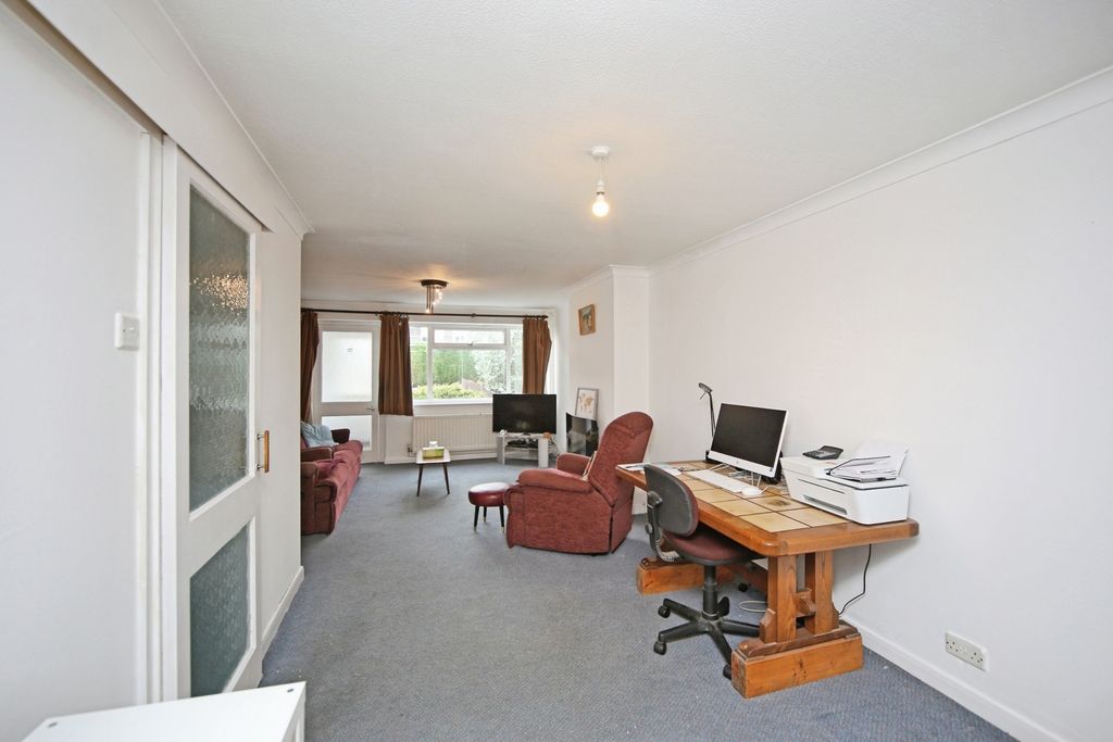 Property photo 3 of 14 Photo