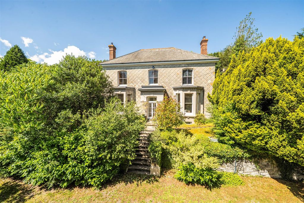 Property photo 1 of 49