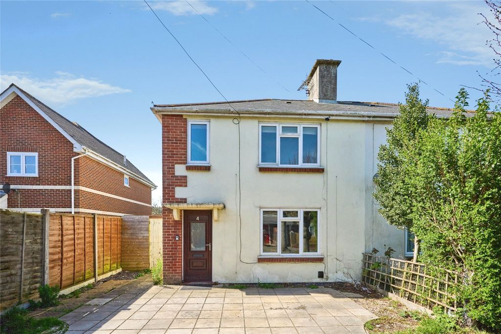 Property photo 1 of 14 Front