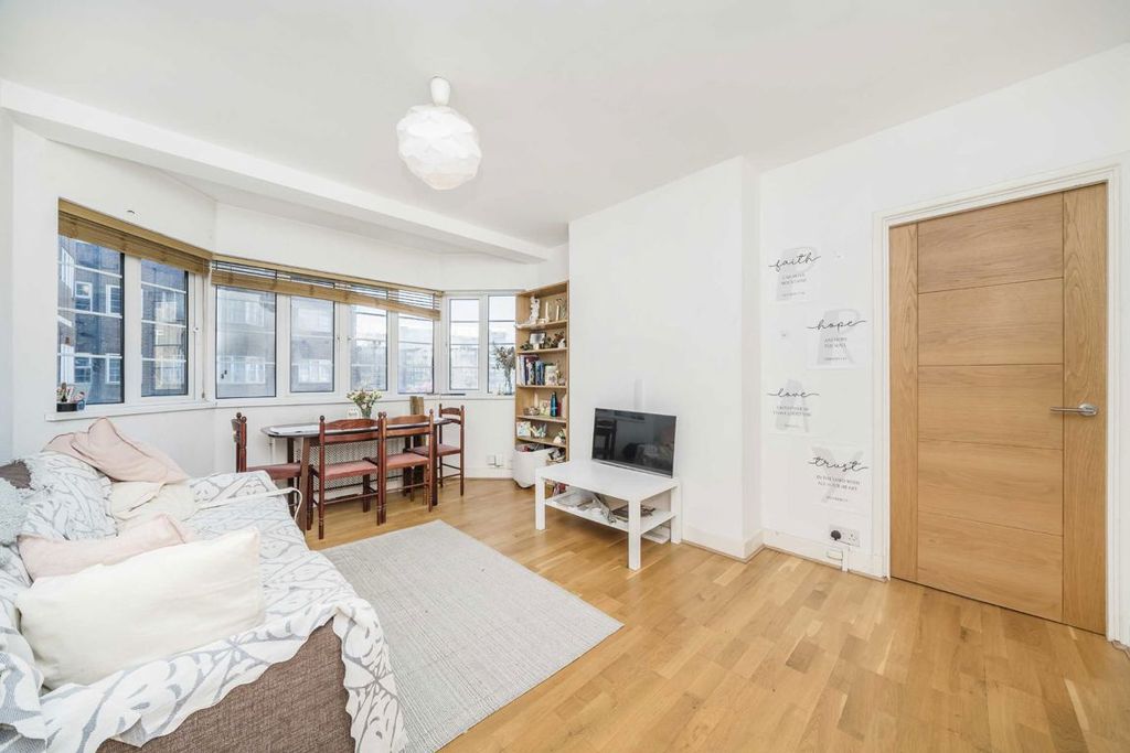 Property photo 2 of 4