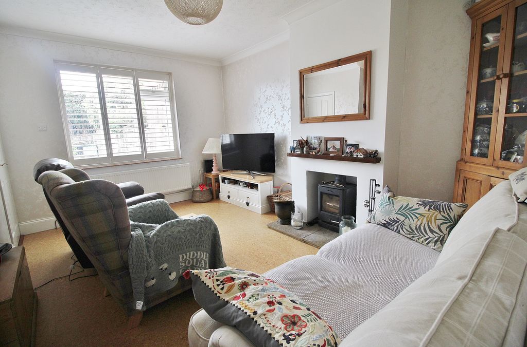 Property photo 3 of 19