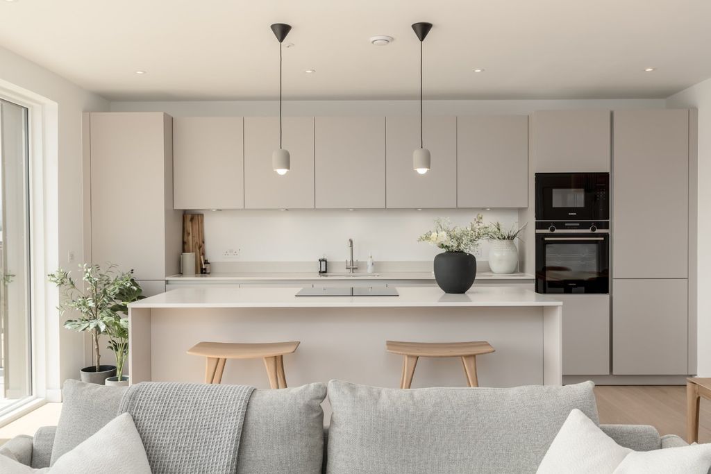 Property photo 1 of 16 Living/Dining