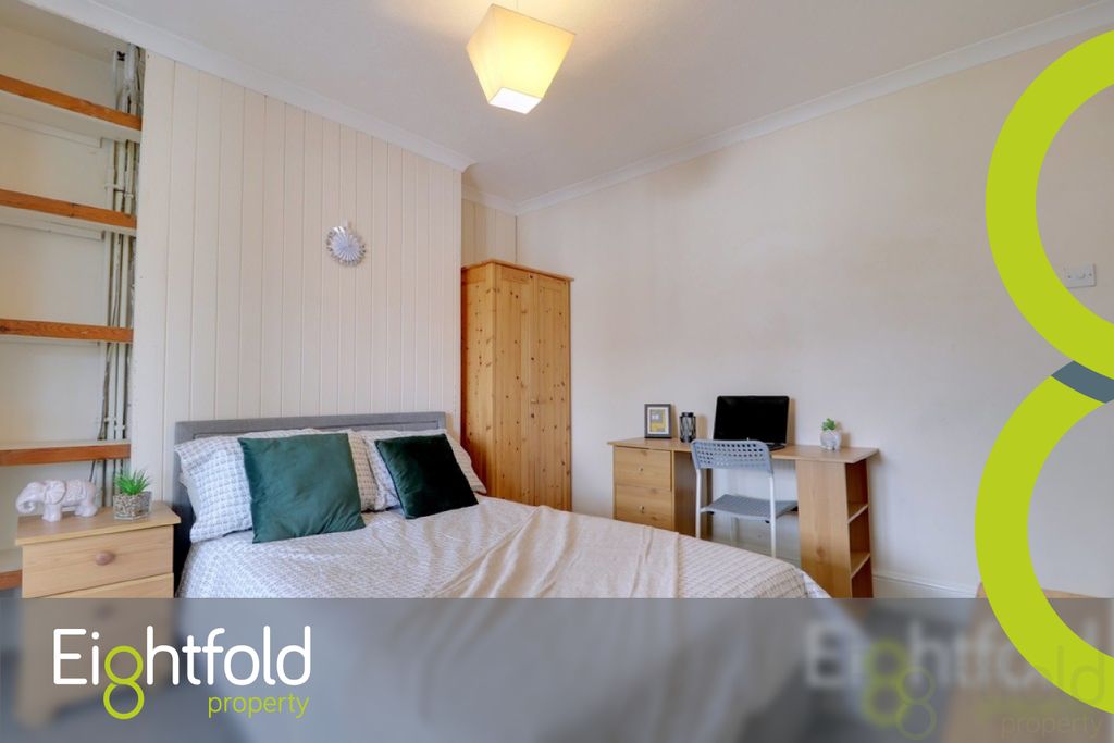 Property photo 1 of 15 Image