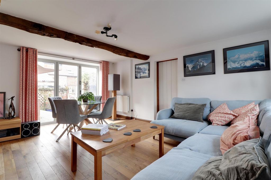 Property photo 3 of 19