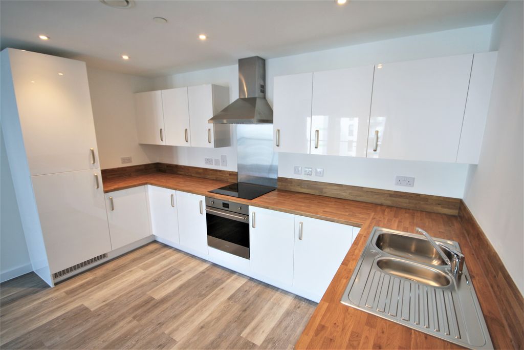 Property photo 3 of 11 Img_7631